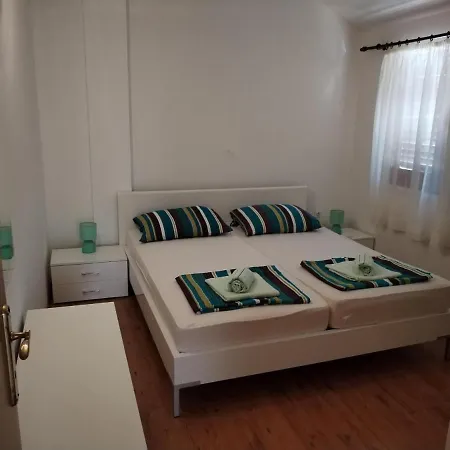 With Parking Space Lopar, Rab - 21581 Appartement Lopar